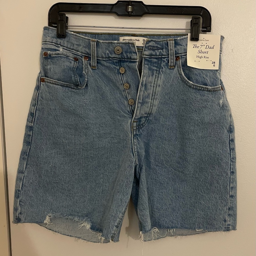 Abercrombie & Fitch NWT Curve Love High Rise 7 Inch Dad Shorts size 6 (28)